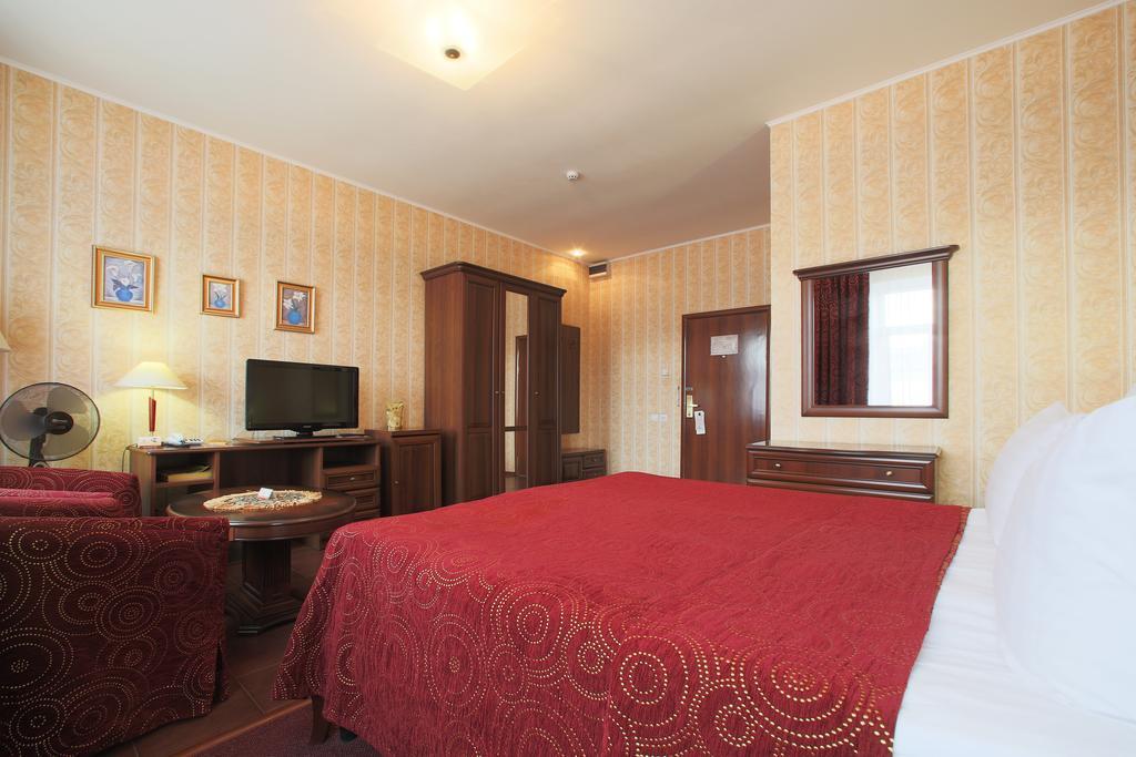 Hotel Menshikov Saint Petersburg Room photo