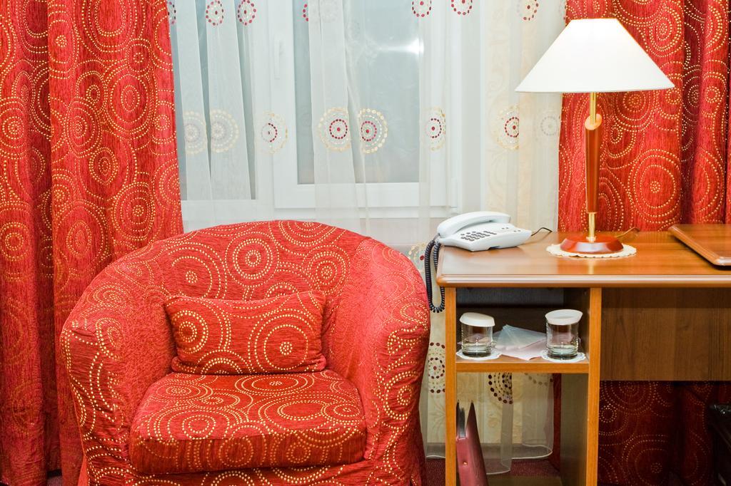 Hotel Menshikov Saint Petersburg Room photo