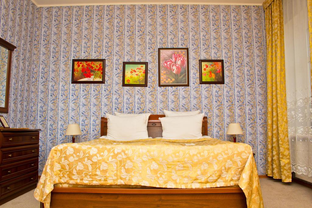 Hotel Menshikov Saint Petersburg Room photo